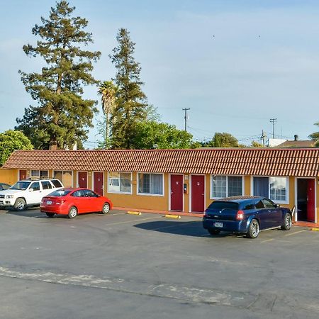 Hollister Inn Exterior photo